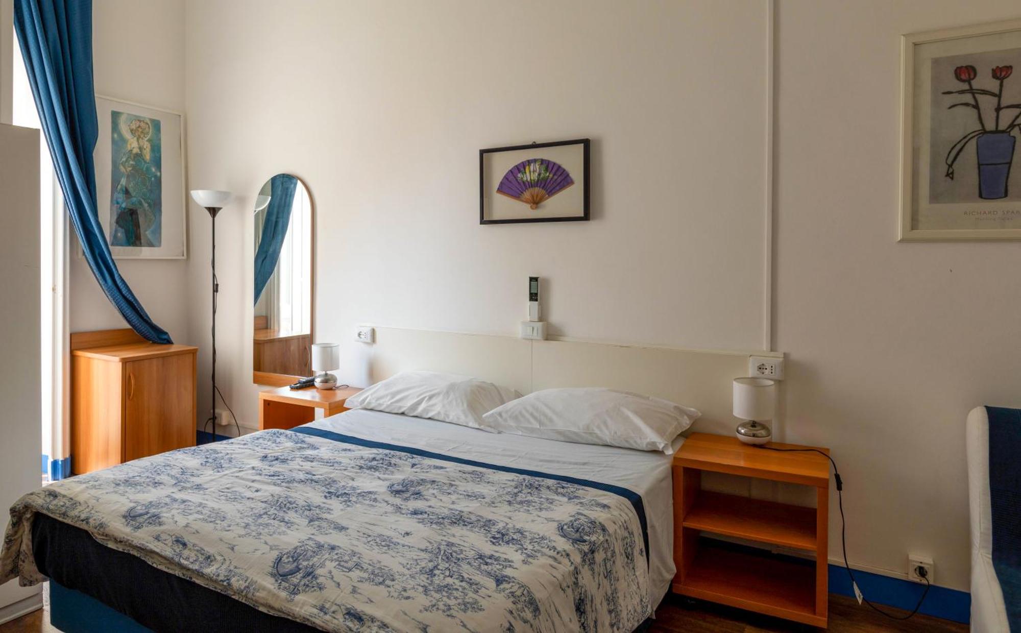 Olympia Hotel Генуа Екстериор снимка