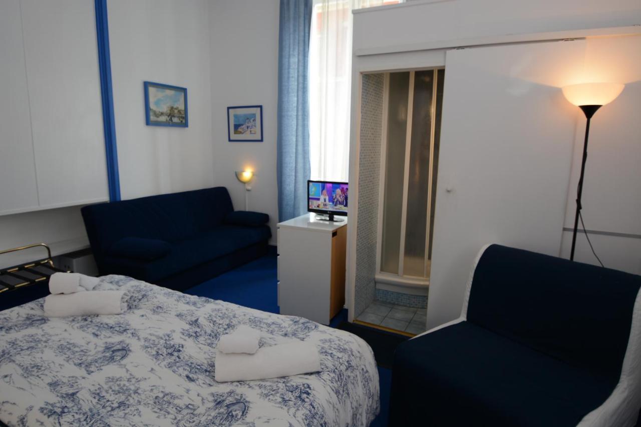 Olympia Hotel Генуа Екстериор снимка